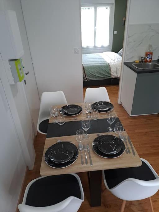 T2 Jacky Ic. /Moto / Circuit 24H / Oasis /Antares Apartman Le Mans Kültér fotó
