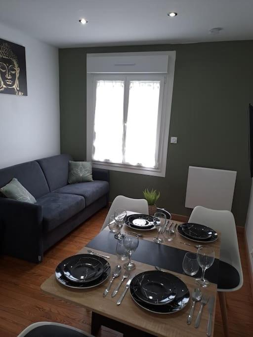 T2 Jacky Ic. /Moto / Circuit 24H / Oasis /Antares Apartman Le Mans Kültér fotó