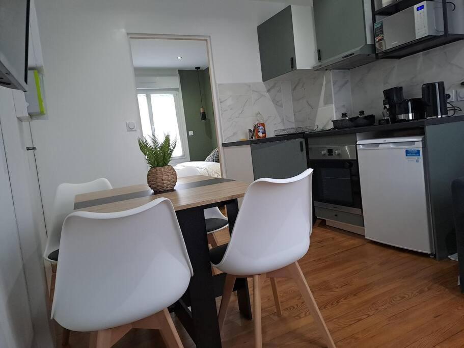 T2 Jacky Ic. /Moto / Circuit 24H / Oasis /Antares Apartman Le Mans Kültér fotó